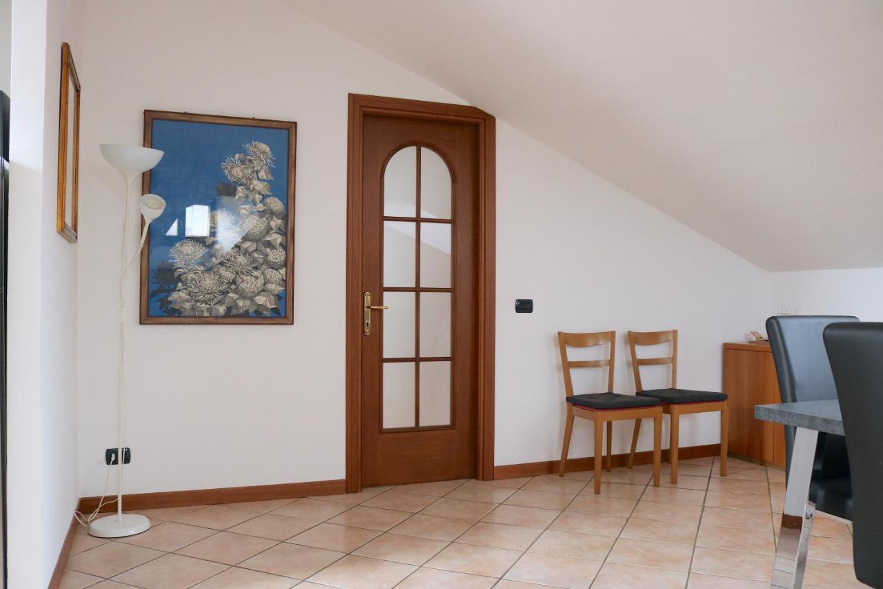 Lovely Apartment Near Canal - Via Foscolo Corsico Exterior foto